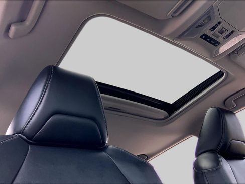 Used 2021 Toyota RAV4 XLE Premium FWD image 14