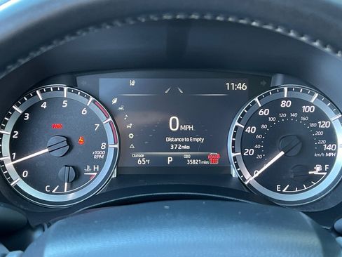 Used 2024 Toyota Highlander LE image 24