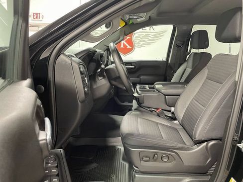 Used 2022 Chevrolet Silverado 1500 Custom Trail Boss AWD/4WD image 11