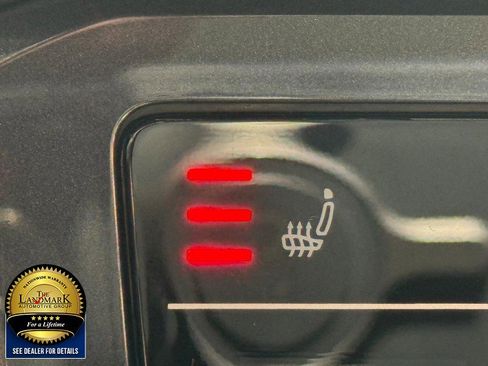 Used 2022 Volkswagen Tiguan SE w/ Panoramic Sunroof Package image 13