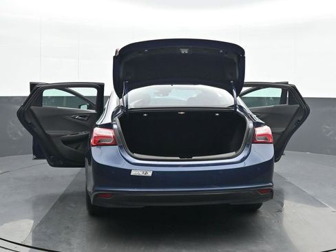 Used 2021 Chevrolet Malibu LT image 25