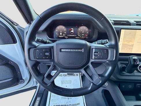 Used 2023 Land Rover Defender 110 X image 39