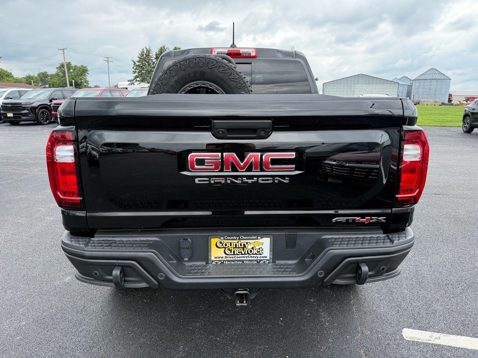 Used 2024 GMC Canyon AT4X w/ AT4X AEV Edition AWD/4WD image 6