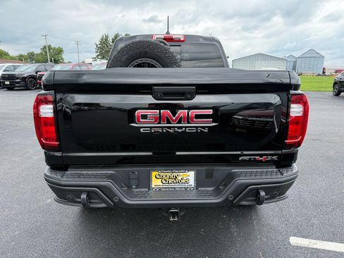 Used 2024 GMC Canyon AT4X w/ AT4X AEV Edition AWD/4WD image 6