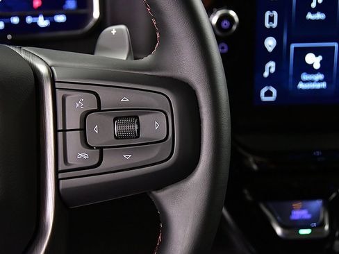 Used 2025 GMC Sierra 1500 AT4X image 24