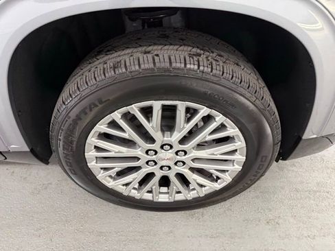 New 2026 GMC Acadia Denali w/ Super Cruise Package image 4