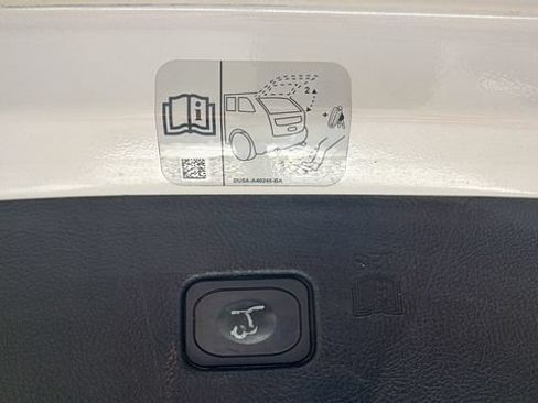 Used 2019 Ford Edge ST w/ Convenience Package AWD/4WD image 16