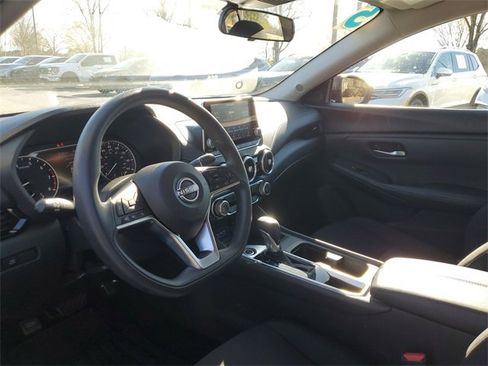 Used 2025 Nissan Sentra SV image 18