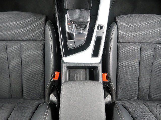 Used 2023 Audi A4 2.0T Prestige quattro S-Line w/ Prestige Package AWD/4WD image 21
