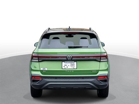 Used 2025 Volkswagen Taos SE image 7