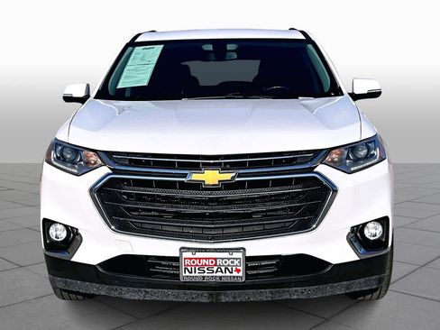 Used 2020 Chevrolet Traverse LT image 3