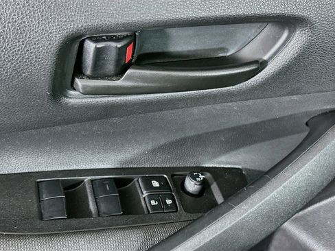 Used 2025 Toyota Corolla LE FWD image 15
