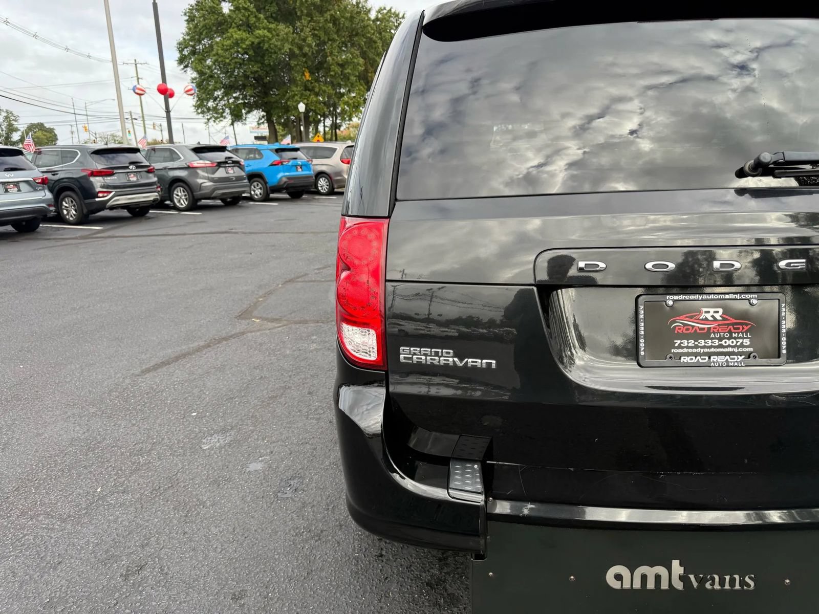 Used 2014 Dodge Grand Caravan SXT FWD image 53
