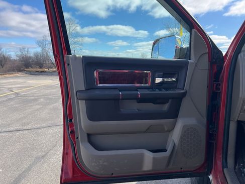 Used 2012 RAM 3500 Laramie w/ Protection Group image 9