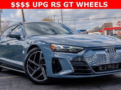 Used 2023 Audi e-tron GT Premium Plus image 3