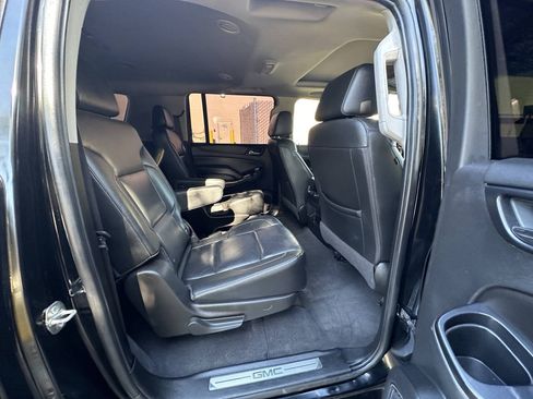 Used 2020 GMC Yukon XL SLT AWD/4WD image 15
