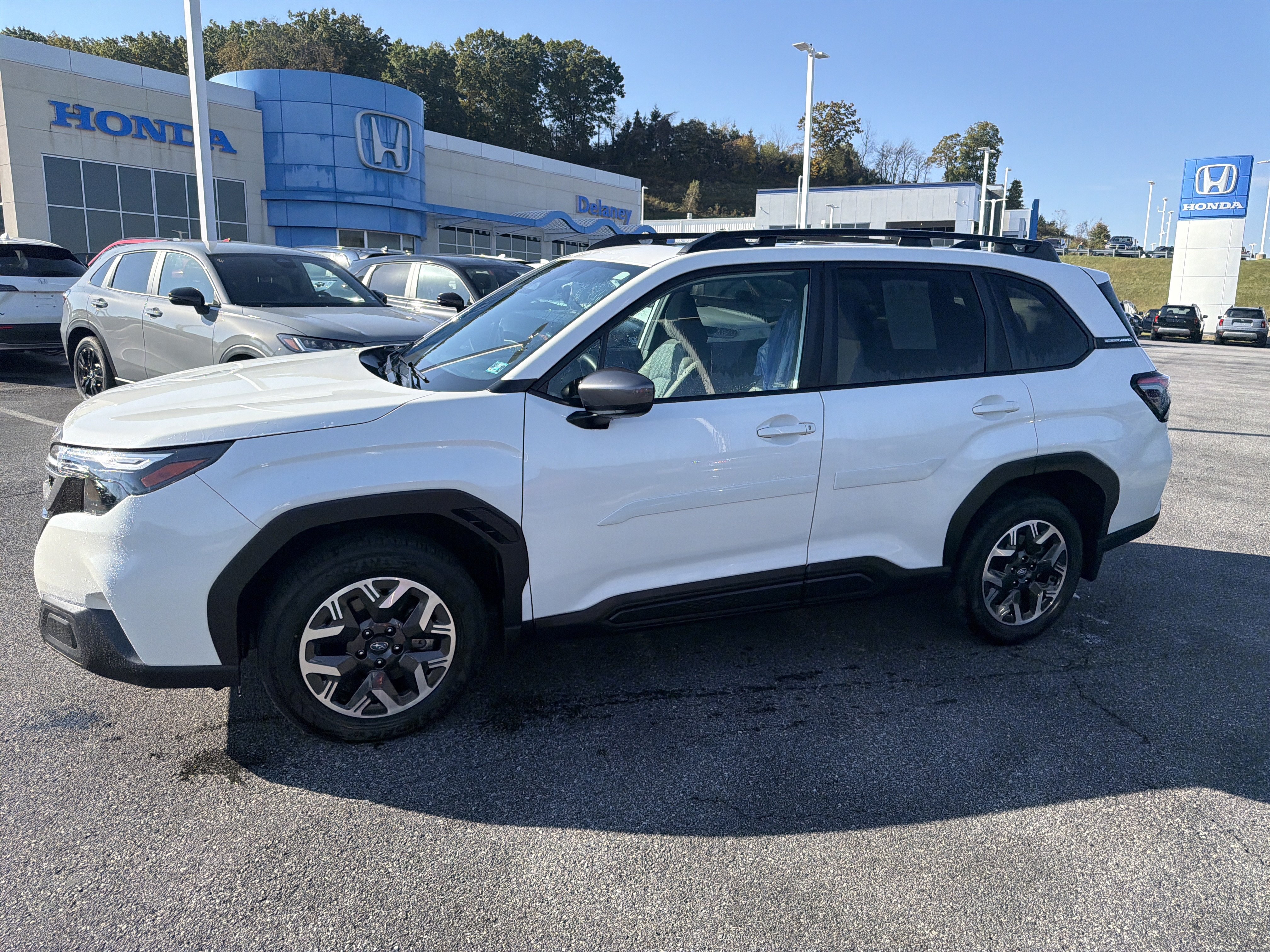 Used 2026 Subaru Forester Premium AWD/4WD image 9