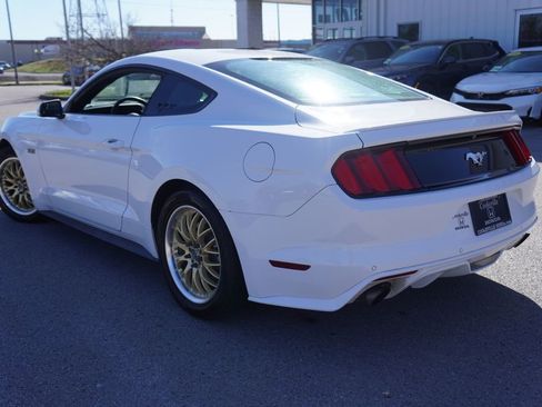 Used 2017 Ford Mustang EcoBoost image 9
