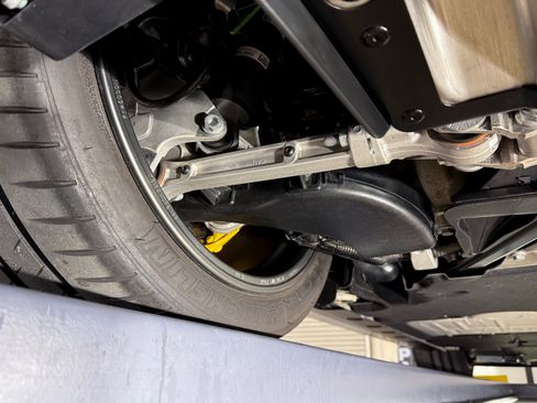 Used 2018 Porsche 911 GT2 RS image 89