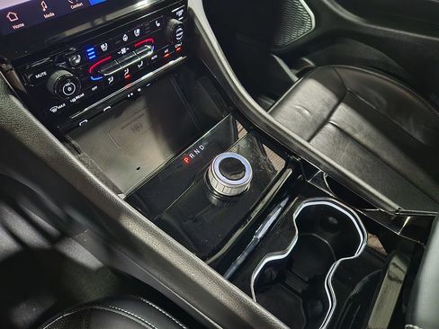 Used 2022 Jeep Grand Cherokee L Limited w/ Luxury Tech Group II RWD image 41