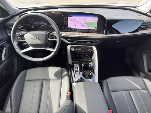 Used 2025 Audi Q5 Premium w/ Convenience Package AWD/4WD image 26