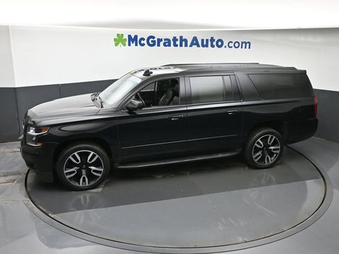 Used 2020 Chevrolet Suburban Premier image 24