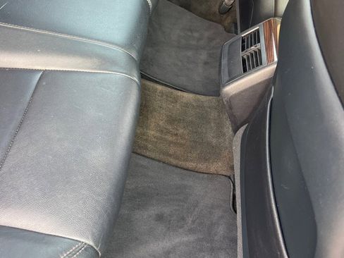 Used 2013 Toyota Avalon image 16