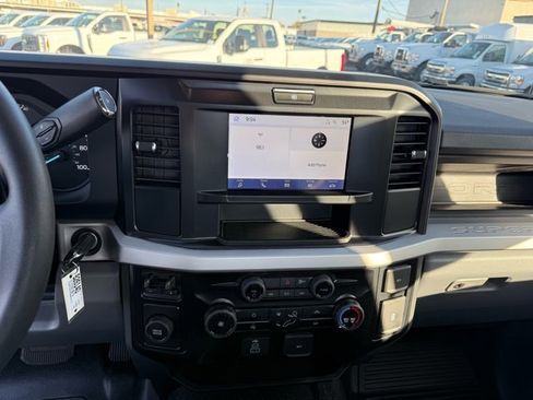 New 2026 Ford F550 2WD Regular Cab Super Duty image 9