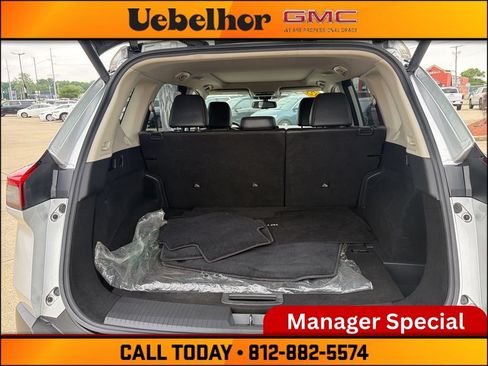 Used 2021 Nissan Rogue SL w/ Premium Package AWD/4WD image 9