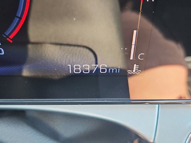 Used 2024 Chevrolet Trax LT w/ Driver Confidence Package FWD image 17