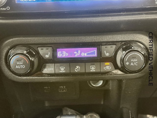 Certified 2024 Nissan Kicks SR w/ SR Premium Package FWD image 16