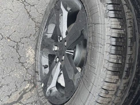 New 2025 Jeep Grand Cherokee Limited image 12