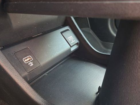 Used 2019 Honda HR-V LX image 22
