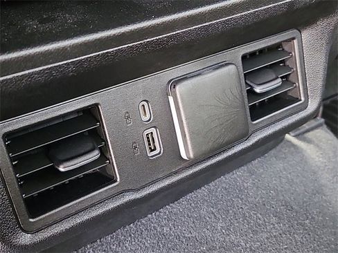 Used 2023 Chevrolet Silverado 1500 LT image 20