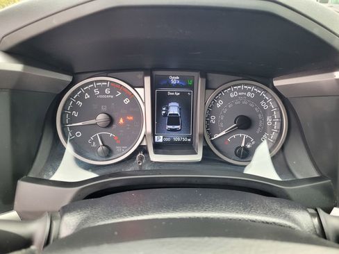 Used 2023 Toyota Tacoma SR5 AWD/4WD image 24
