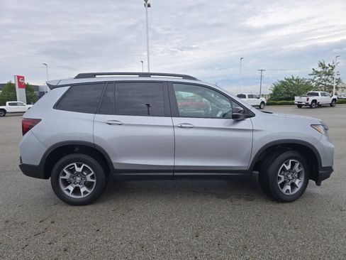 Used 2023 Honda Passport TrailSport image 19
