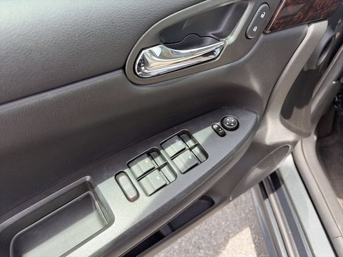 Used 2013 Chevrolet Impala LT w/ LT Sunroof Package FWD image 19