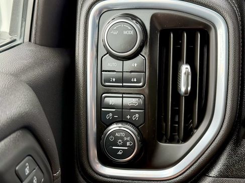 Used 2021 Chevrolet Silverado 1500 High Country w/ Technology Package AWD/4WD image 29