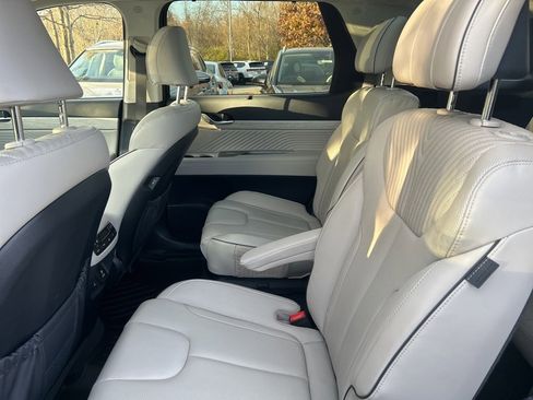 Used 2024 Hyundai Palisade Calligraphy image 26
