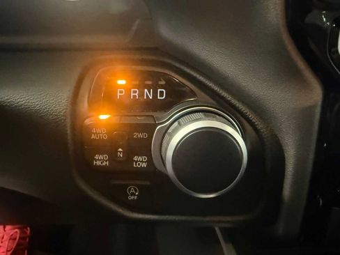 Used 2023 RAM 1500 Big Horn AWD/4WD image 34