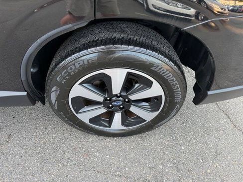Used 2017 Subaru Forester 2.5i Premium w/ All-Weather Package AWD/4WD image 9