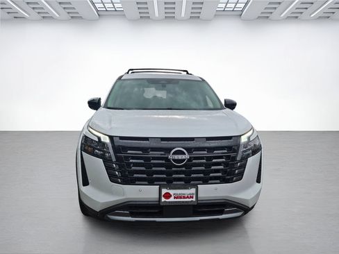 New 2026 Nissan Pathfinder SL AWD/4WD image 2