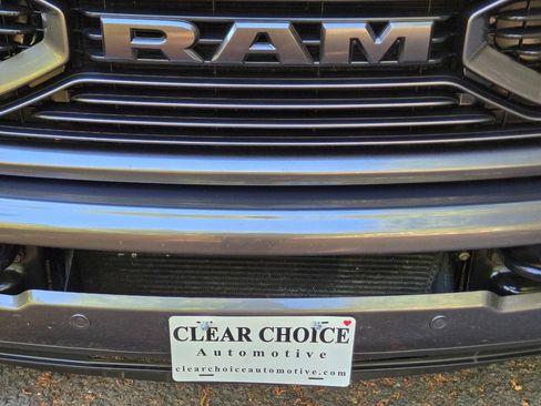 Used 2018 RAM 2500 Laramie w/ Sport Appearance Group AWD/4WD image 32
