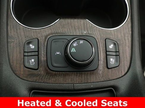 Used 2023 GMC Acadia Denali w/ Denali Ultimate Package image 4