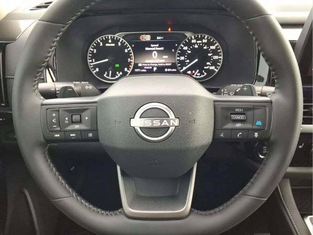 Certified 2026 Nissan Pathfinder SV FWD image 14