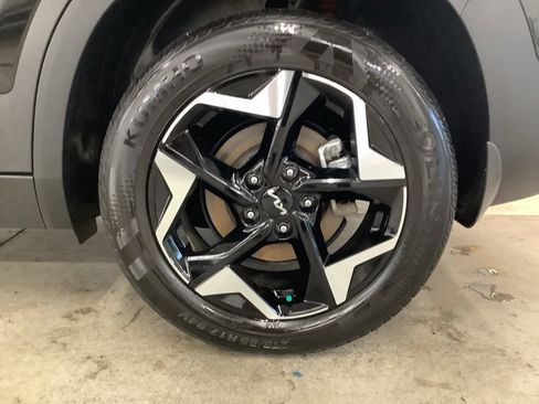 Certified 2025 Kia Seltos S AWD/4WD image 25