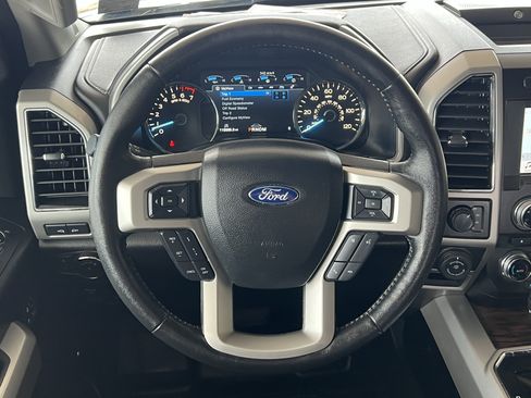 Used 2018 Ford F150 Lariat w/ Equipment Group 502A Luxury AWD/4WD image 41