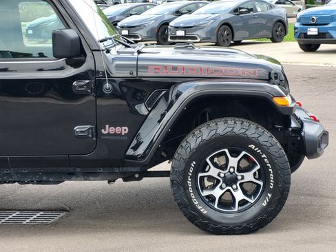 Used 2022 Jeep Wrangler Unlimited Rubicon w/ Cold Weather Group AWD/4WD image 7