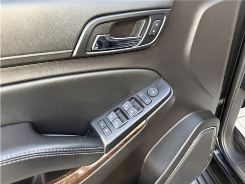 Used 2017 Chevrolet Suburban LS image 16