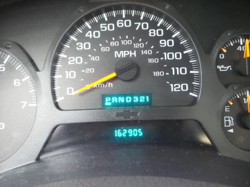 Used 2002 Chevrolet TrailBlazer LS w/ Preferred Equipment Group image 34